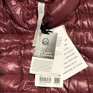 Lululemon Women's Burgundy Puffer Vest